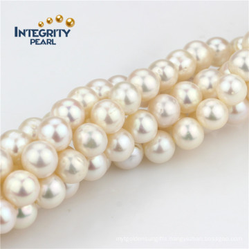 Freshwater Pearl Strand a 10mm Full Round Natural Pearl Strand